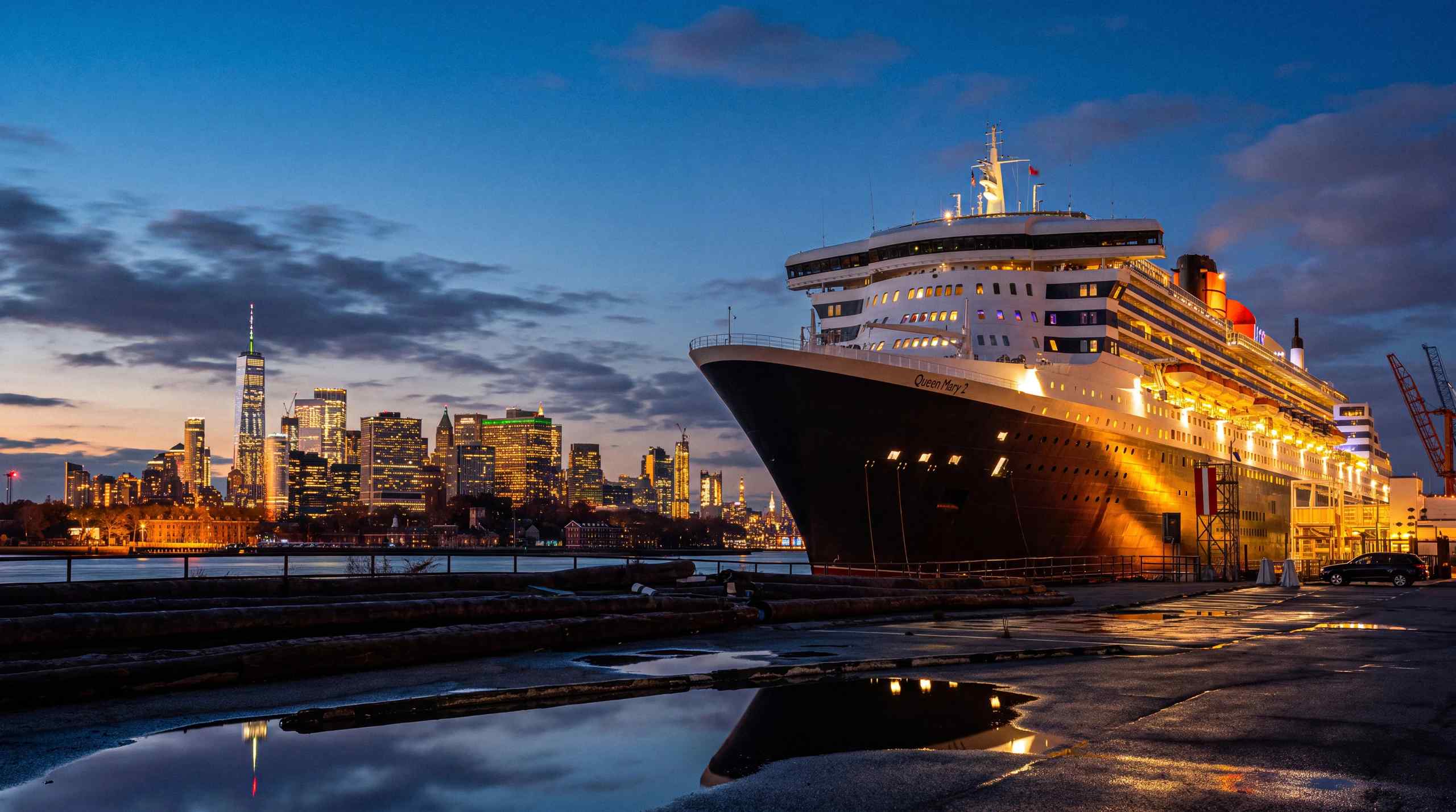 The famous Queen Mary 2, which regularly crosses the Atlantic.